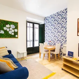 Cheap & Chic In The Center Of Siviglia